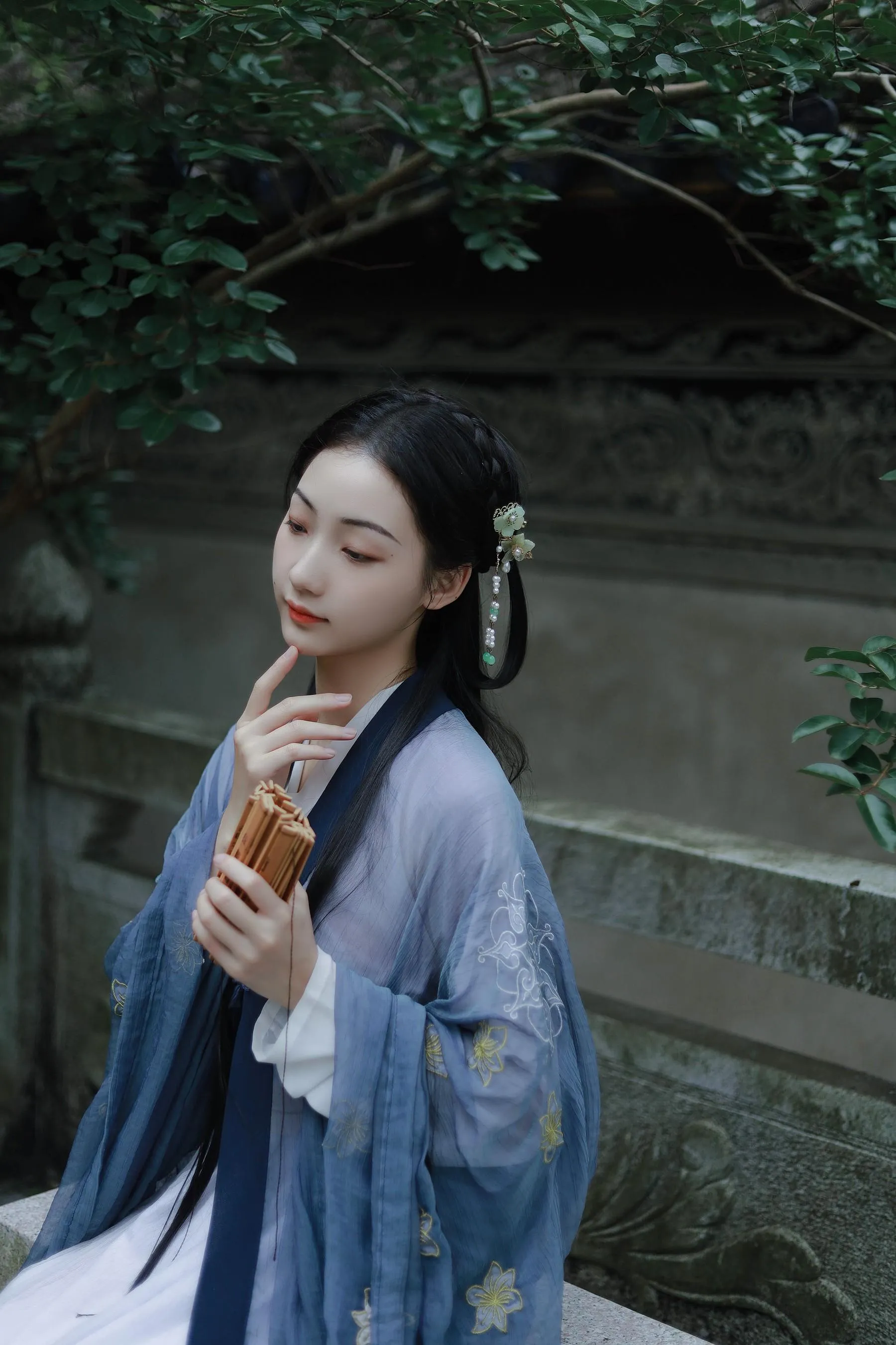 [YITUYU艺图语]2022.09.13 烟雨江南 小戴同学 [21P]插图